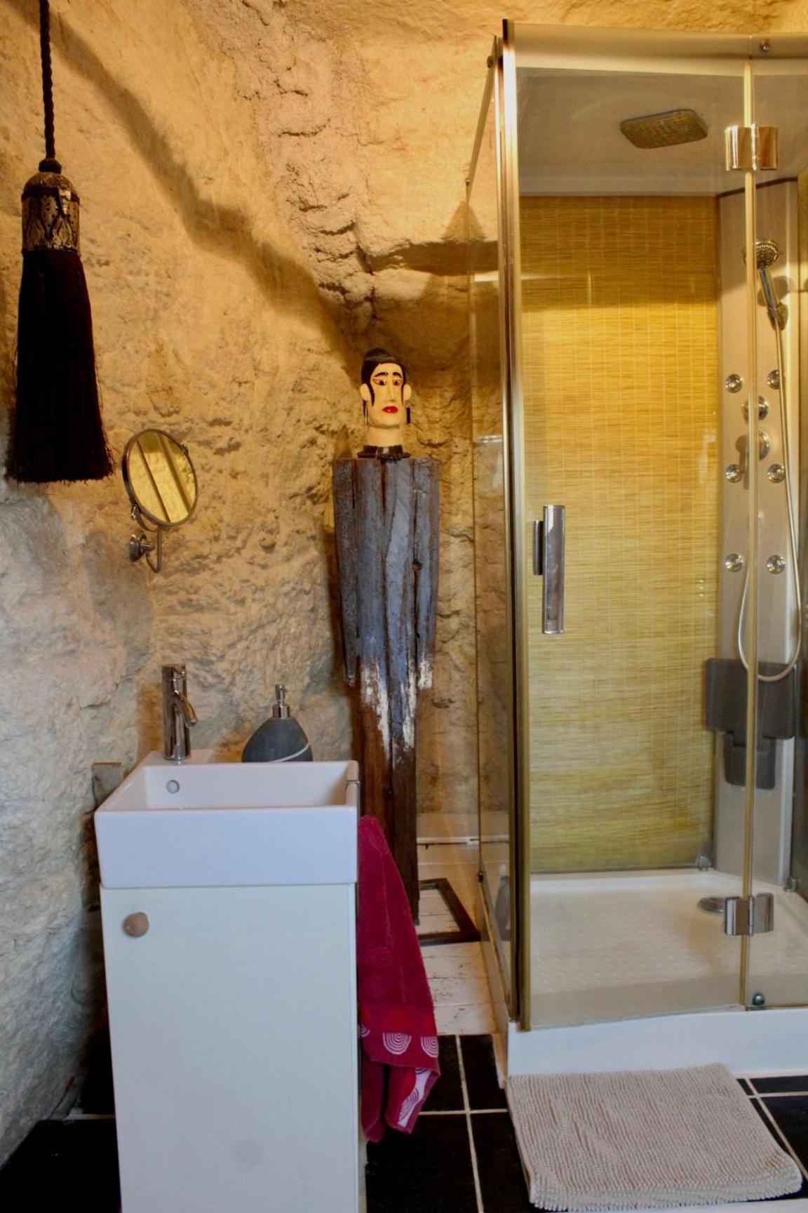 Troglodyte loft Bed and Breakfast Thoré-la-Rochette Eksteriør billede